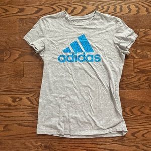 ADIDAS TSHIRT WITH BLUE LOGO